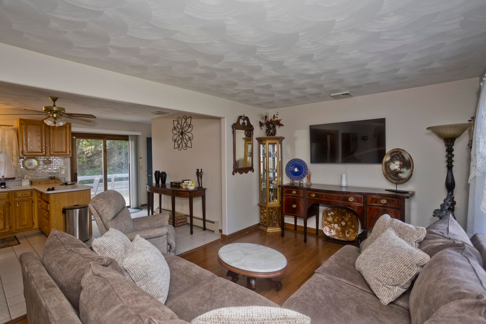 Single Family Residence at 30 Dale St, Holyoke MA 01040, Holyoke, photo 11 of 33