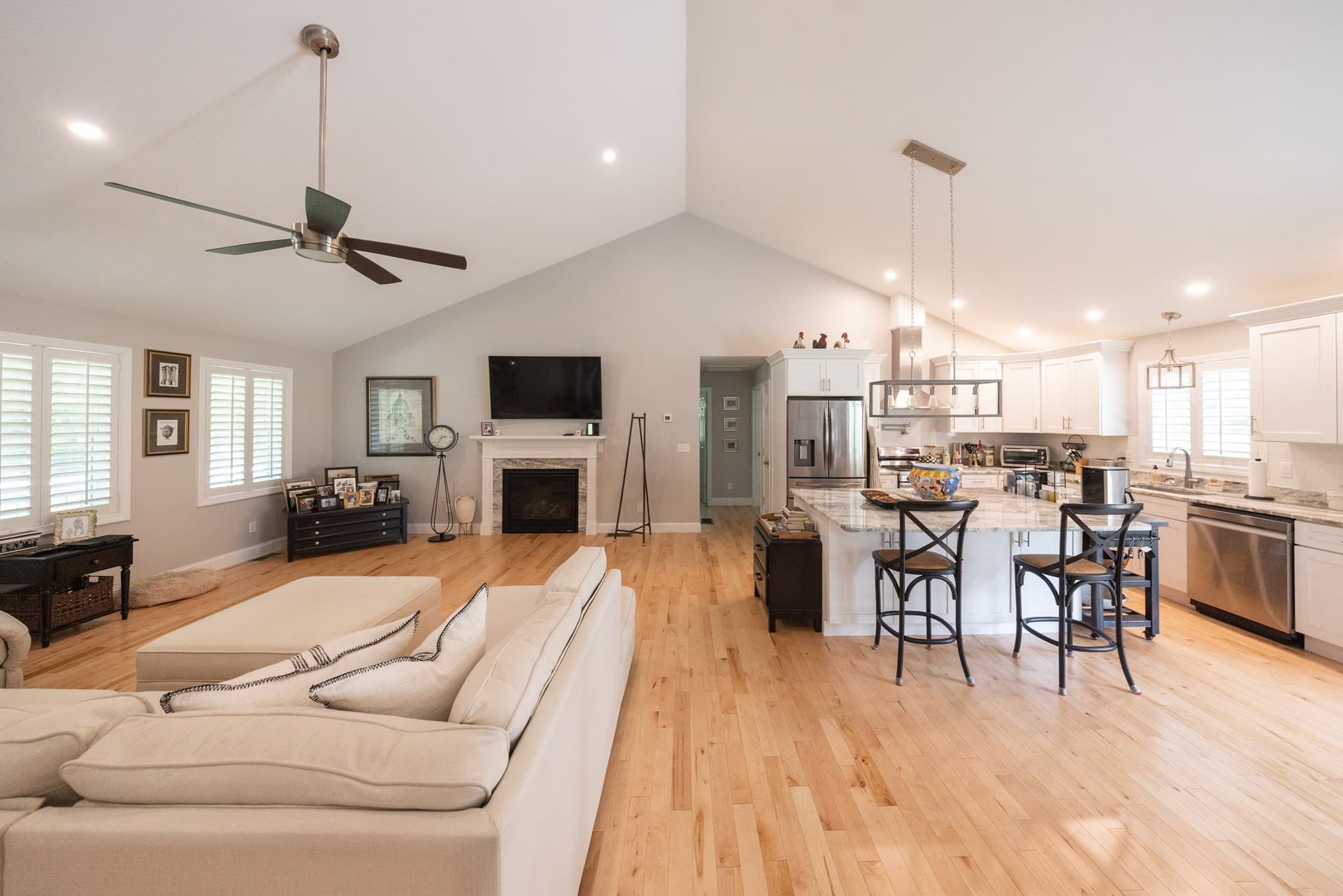 Single Family Residence at 17 Harwood Farm Road, Southbridge MA 01550, Southbridge, photo 9 of 41