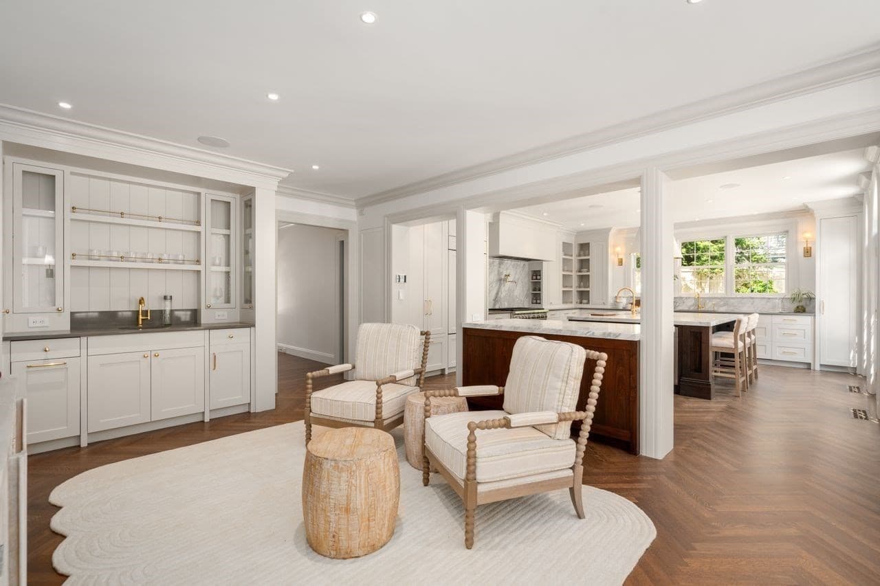 Single Family Residence at 9 The Ledges, Newton MA 02459, Newton, photo 8 of 33