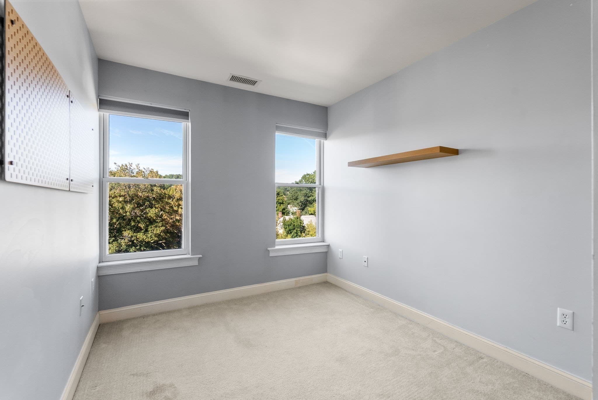Condominium at 327 Centre St # 206B, Boston MA 02130, Boston, photo 10 of 16