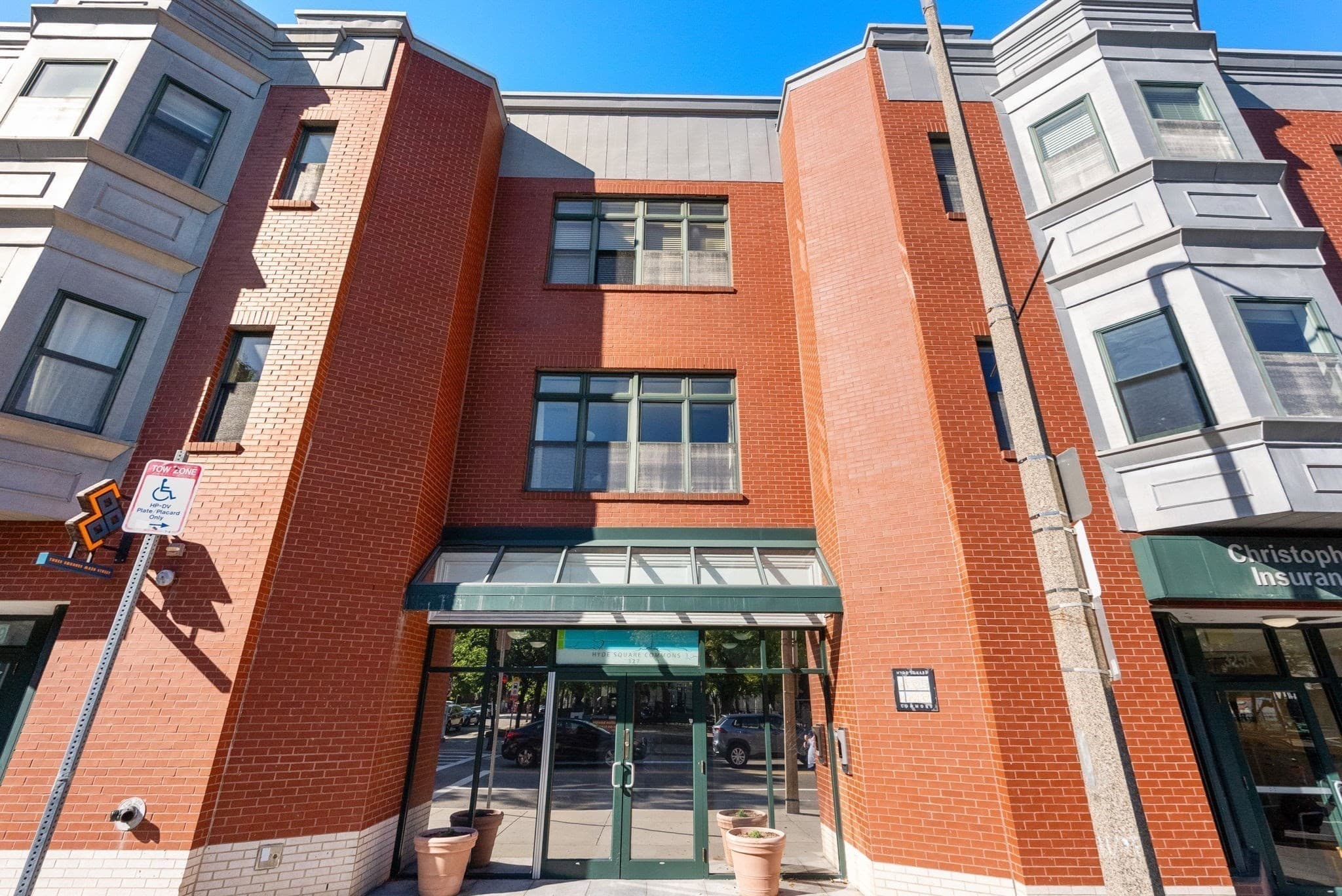 Condominium at 327 Centre St # 206B, Boston MA 02130, Boston, photo 15 of 16