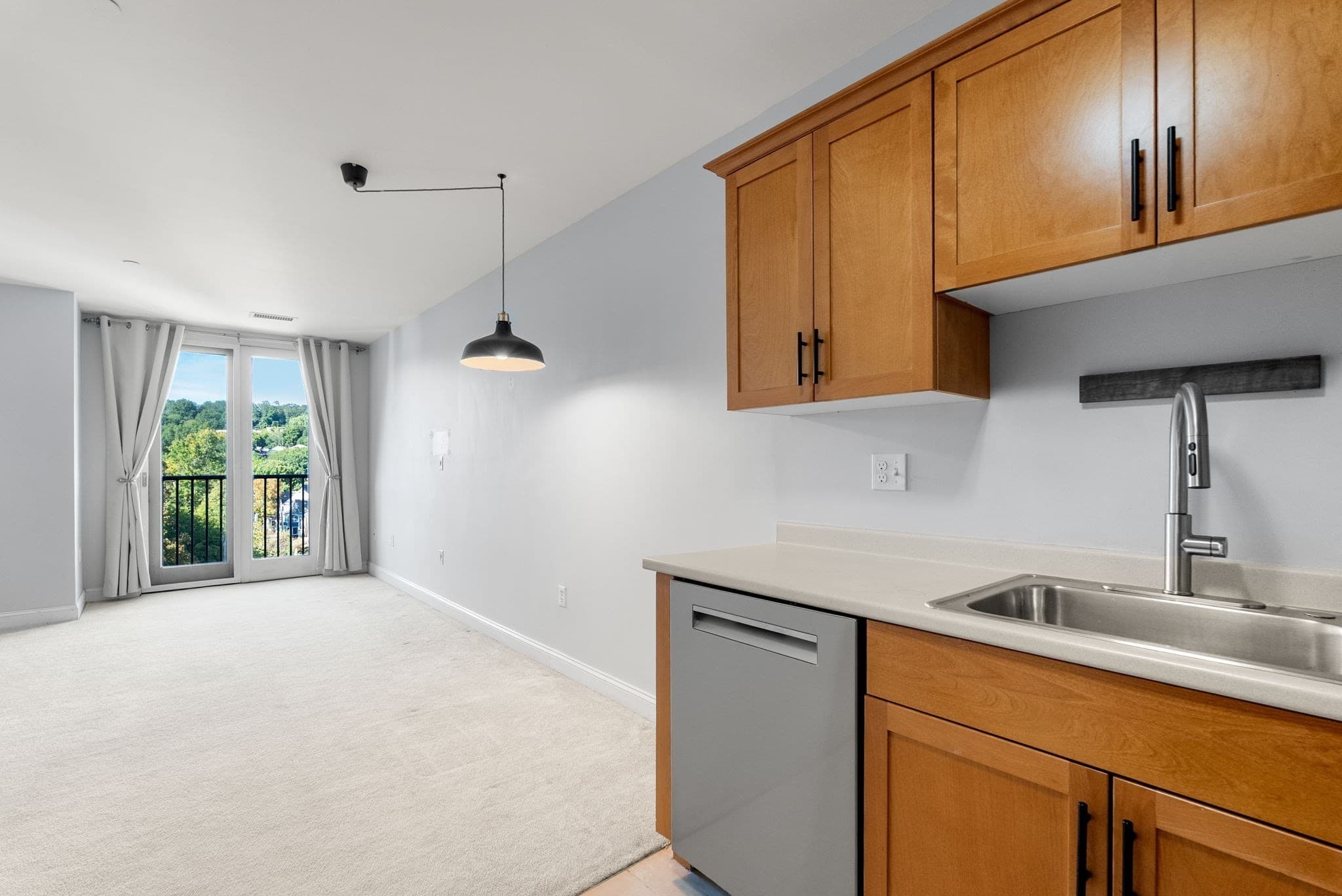 Condominium at 327 Centre St # 206B, Boston MA 02130, Boston, photo 8 of 16
