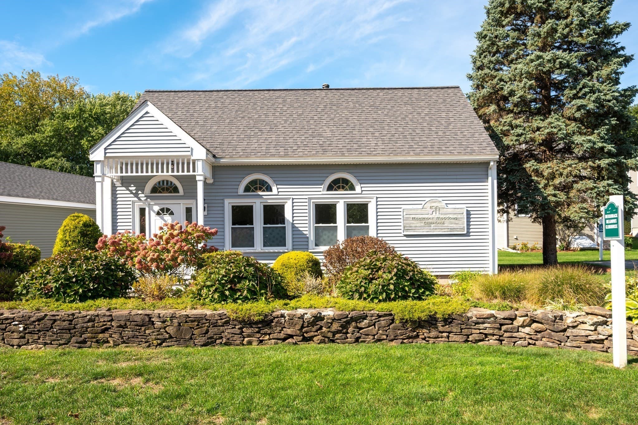 Condominium at 123 Merrimack Meadows Lane # 123, Tewksbury MA 01876, Tewksbury, photo 37 of 42