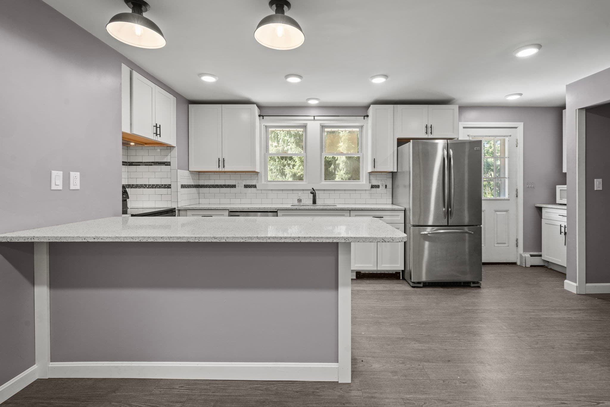 Single Family Residence at 52 Forest Park Rd, Woburn MA 01801, Woburn, photo 2 of 24