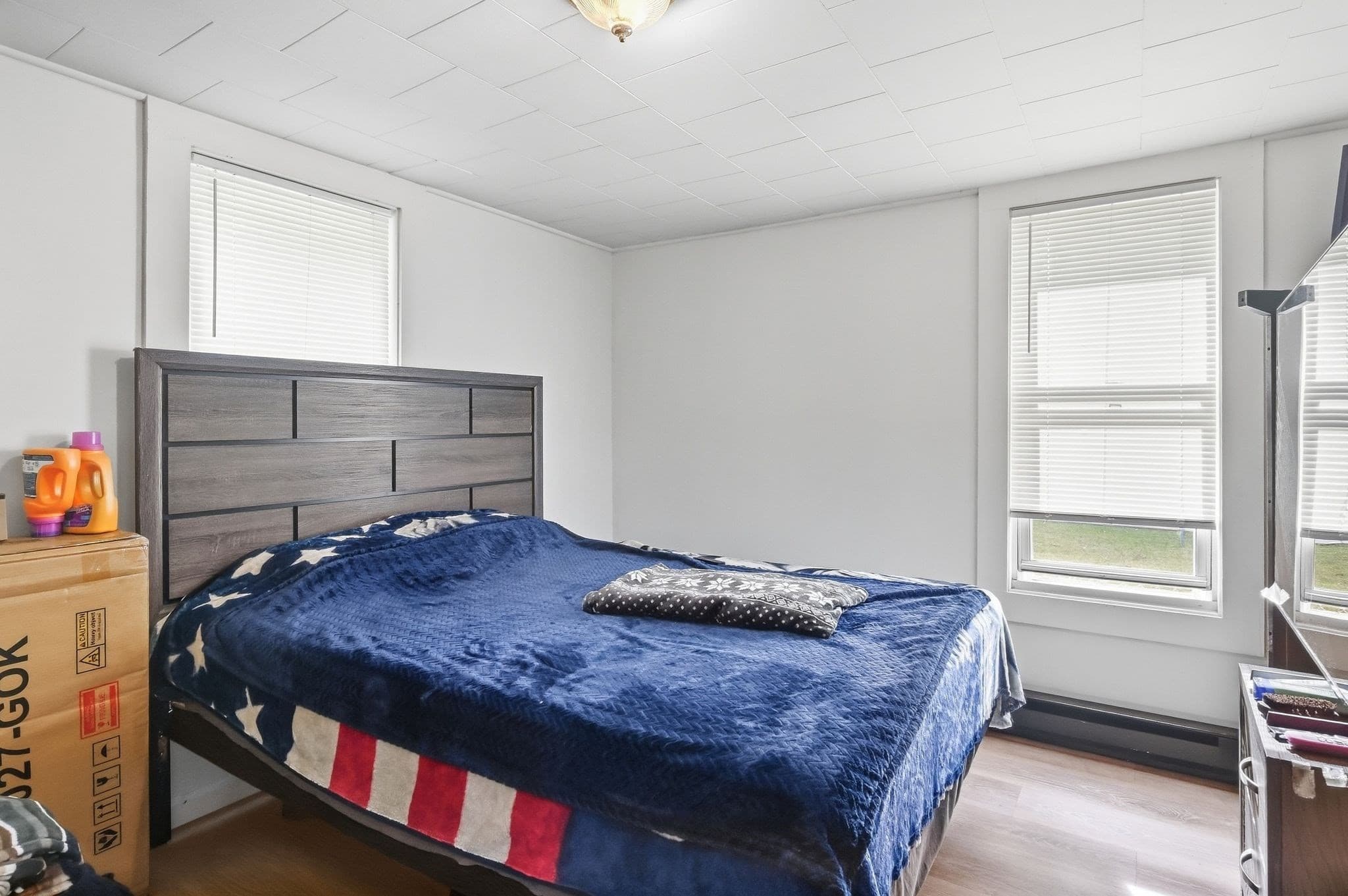 Single Family Residence at 215 Eddy St, Springfield MA 01104, Springfield, photo 19 of 27