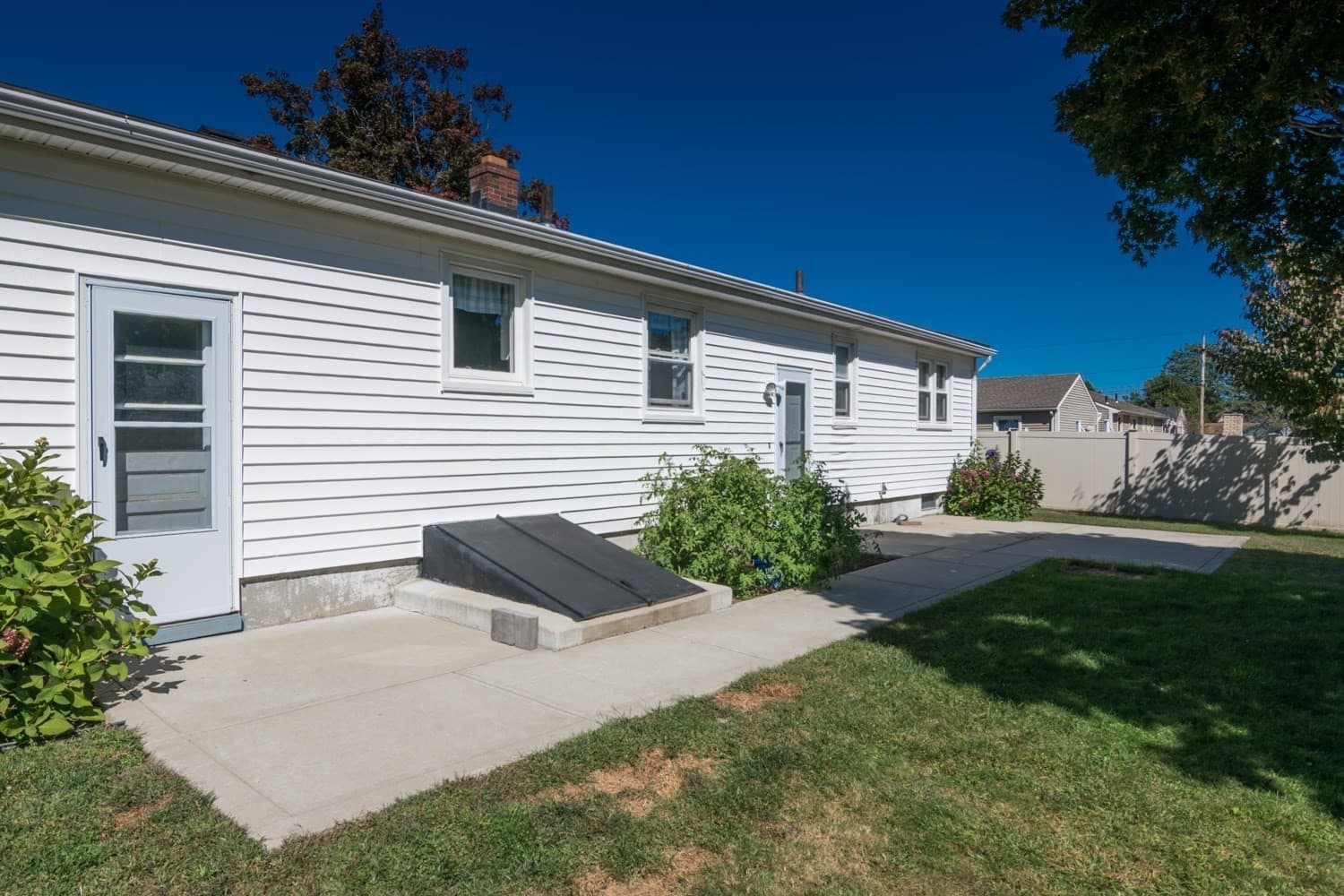 Single Family Residence at 17 Pickering Street, Chicopee MA 01013, Chicopee, photo 6 of 30