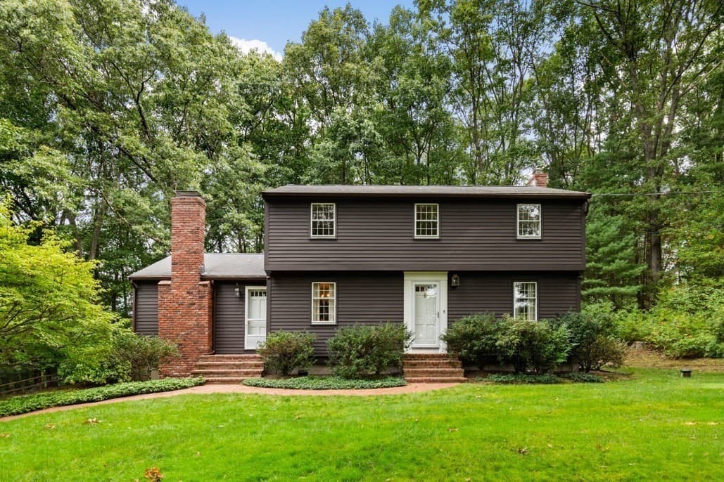 480 Essex St, Lynnfield MA 01940