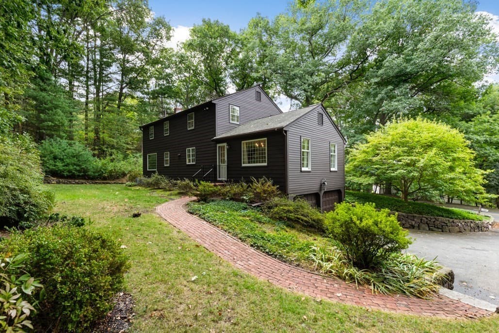 Single Family Residence at 480 Essex St, Lynnfield MA 01940, Lynnfield, photo 33 of 37