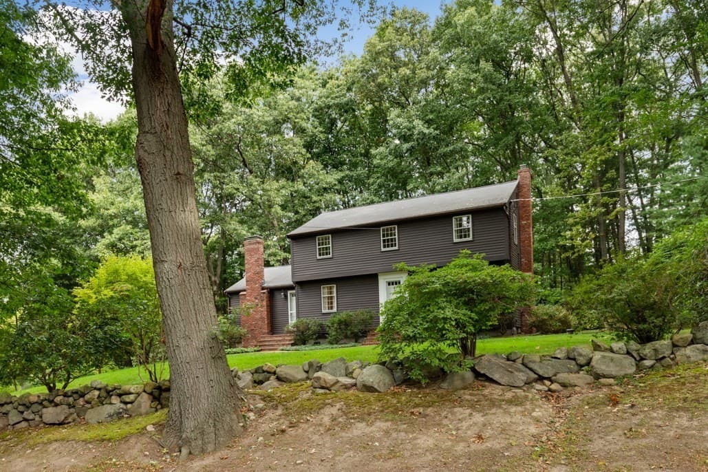 Single Family Residence at 480 Essex St, Lynnfield MA 01940, Lynnfield, photo 4 of 37