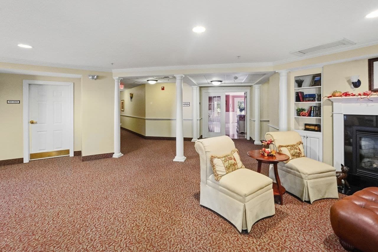 Condominium at 7 Crescent Way # 101, Sturbridge MA 01566, Sturbridge, photo 6 of 42