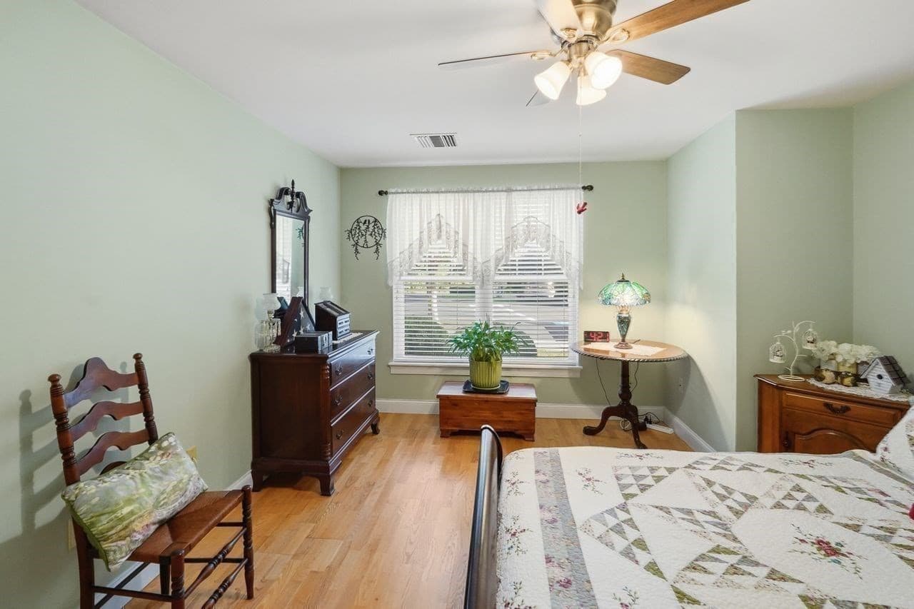 Condominium at 7 Crescent Way # 101, Sturbridge MA 01566, Sturbridge, photo 17 of 42