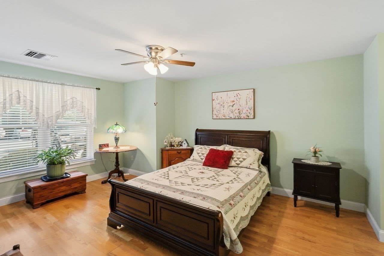 Condominium at 7 Crescent Way # 101, Sturbridge MA 01566, Sturbridge, photo 16 of 42