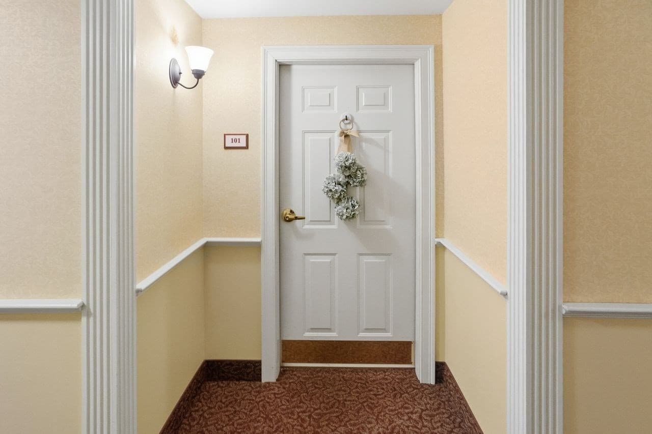 Condominium at 7 Crescent Way # 101, Sturbridge MA 01566, Sturbridge, photo 7 of 42