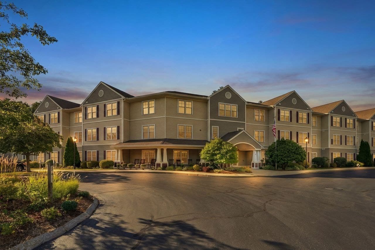 7 Crescent Way # 101, Sturbridge MA 01566