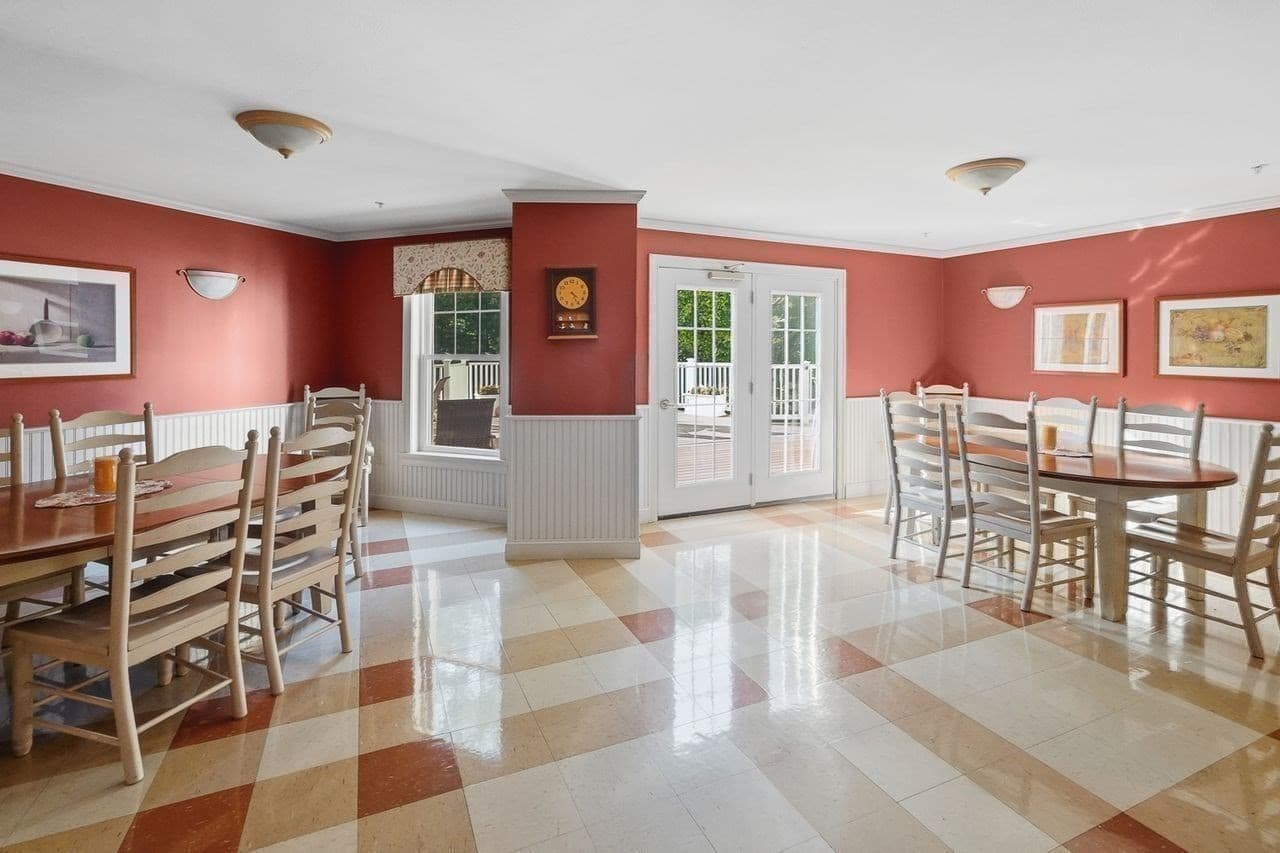 Condominium at 7 Crescent Way # 101, Sturbridge MA 01566, Sturbridge, photo 35 of 42
