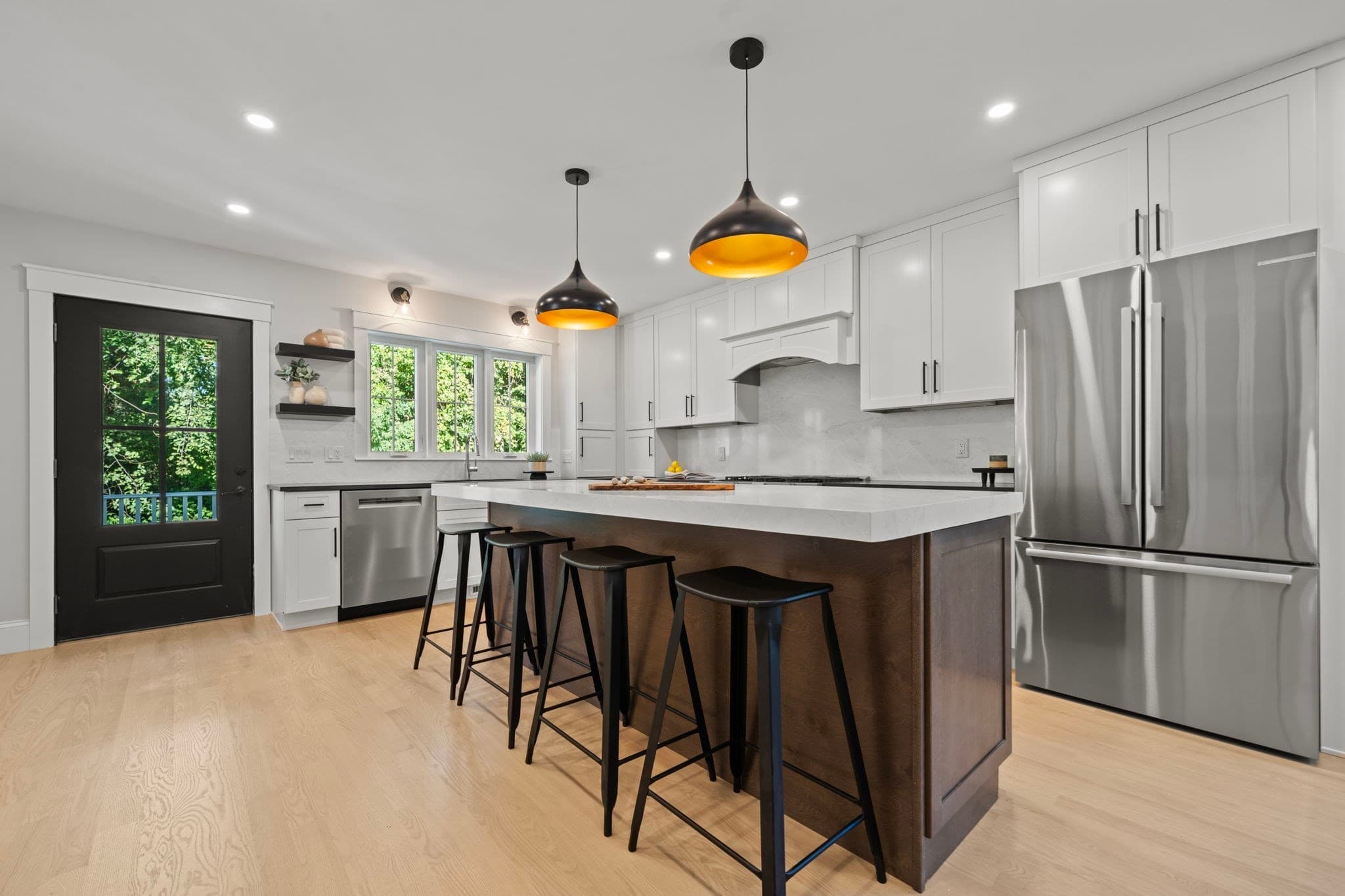 Single Family Residence at 158 Lake St, Wilmington MA 01887, Wilmington, photo 7 of 34