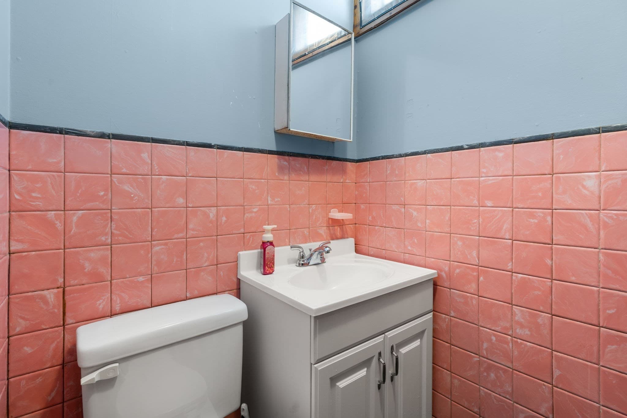 Single Family Residence at 138 Forest St, Watertown MA 02472, Watertown, photo 7 of 13