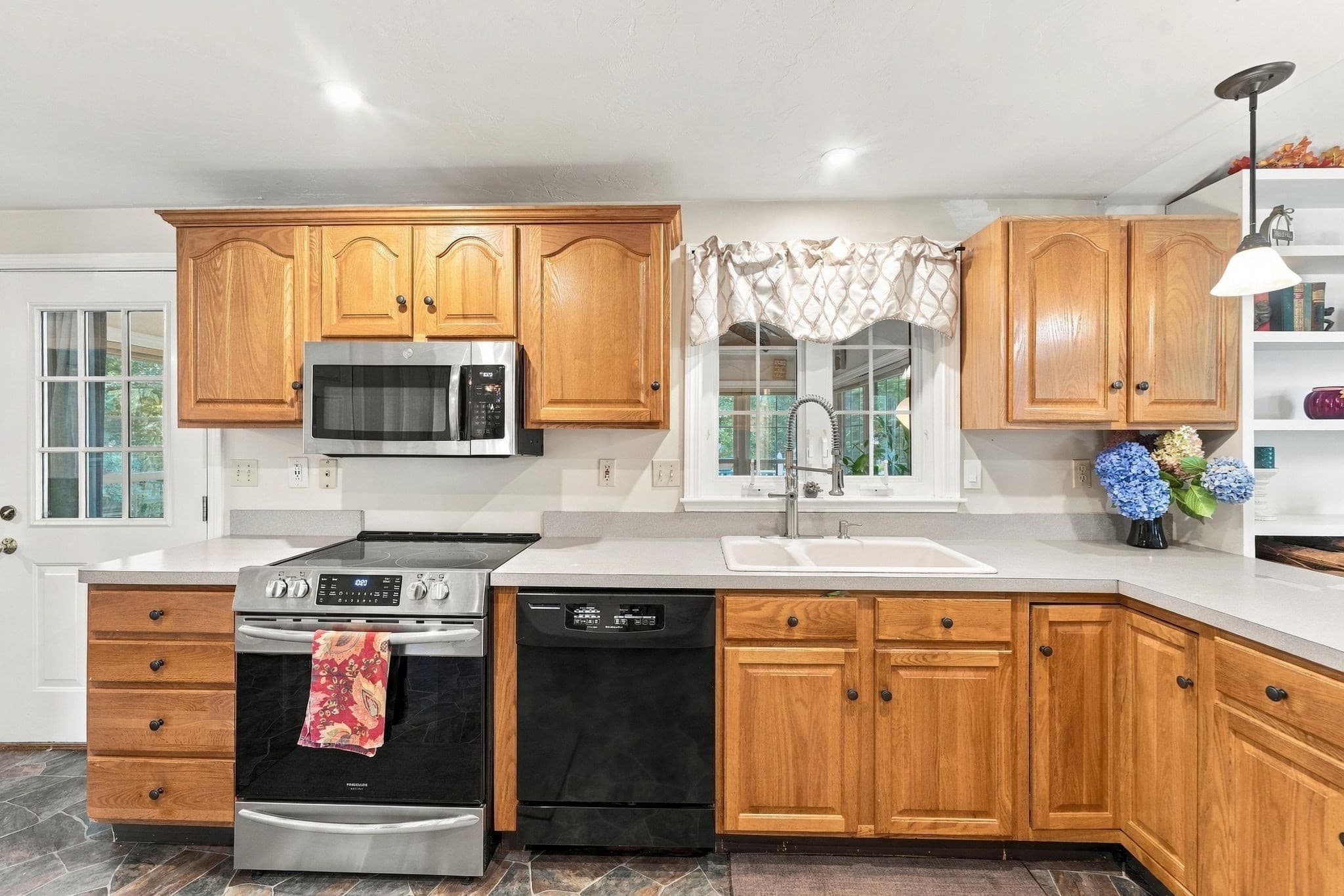 Single Family Residence at 26 Sunset Dr, Douglas MA 01516, Douglas, photo 10 of 41