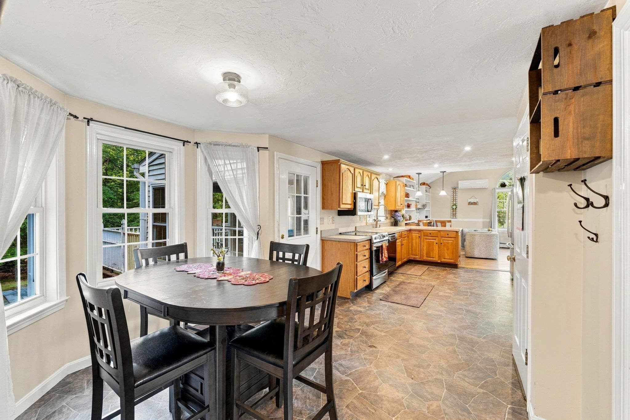 Single Family Residence at 26 Sunset Dr, Douglas MA 01516, Douglas, photo 8 of 41