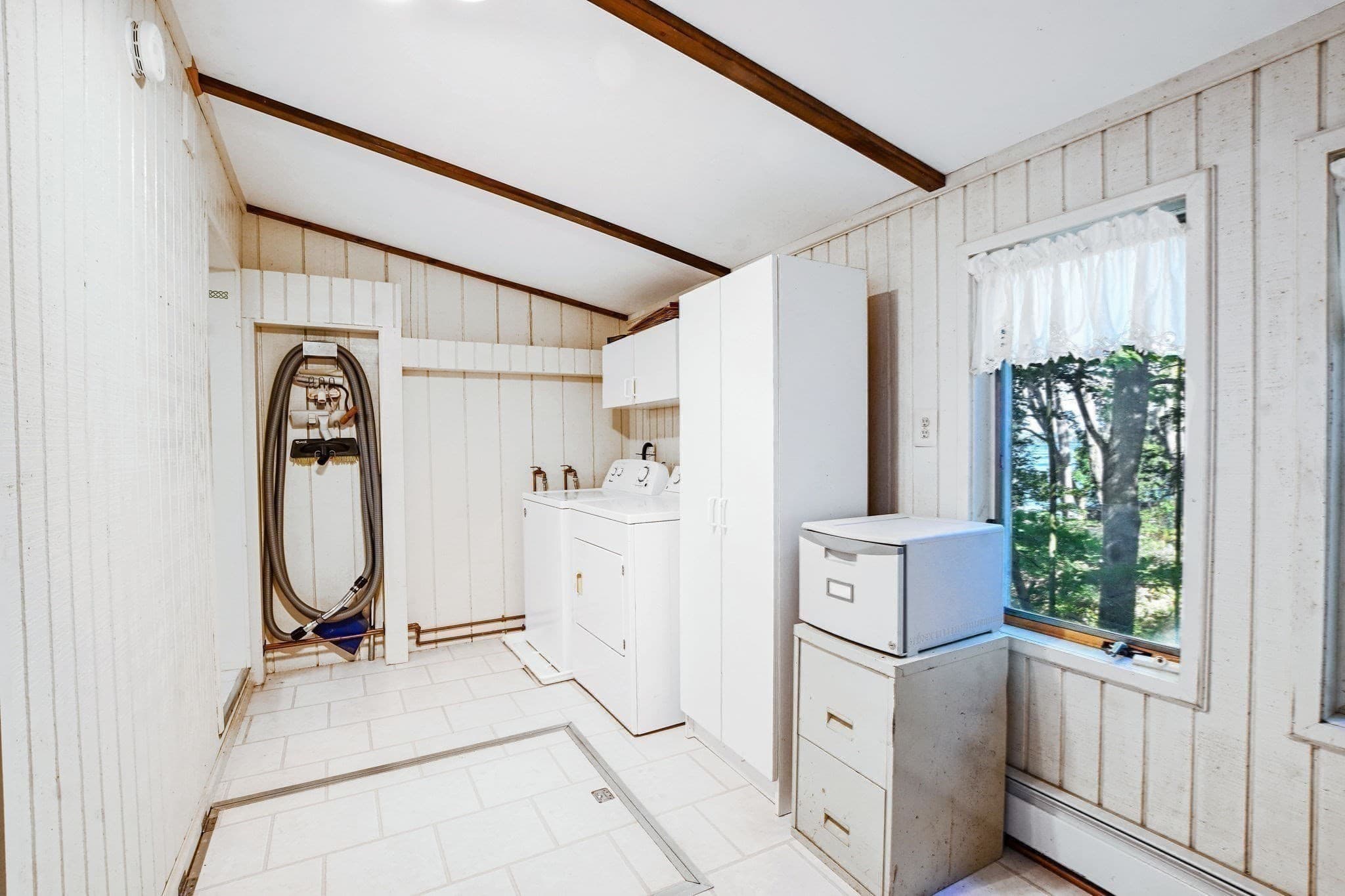 Single Family Residence at 84 Lakewood Dr, Mashpee MA 02649, Mashpee, photo 14 of 35