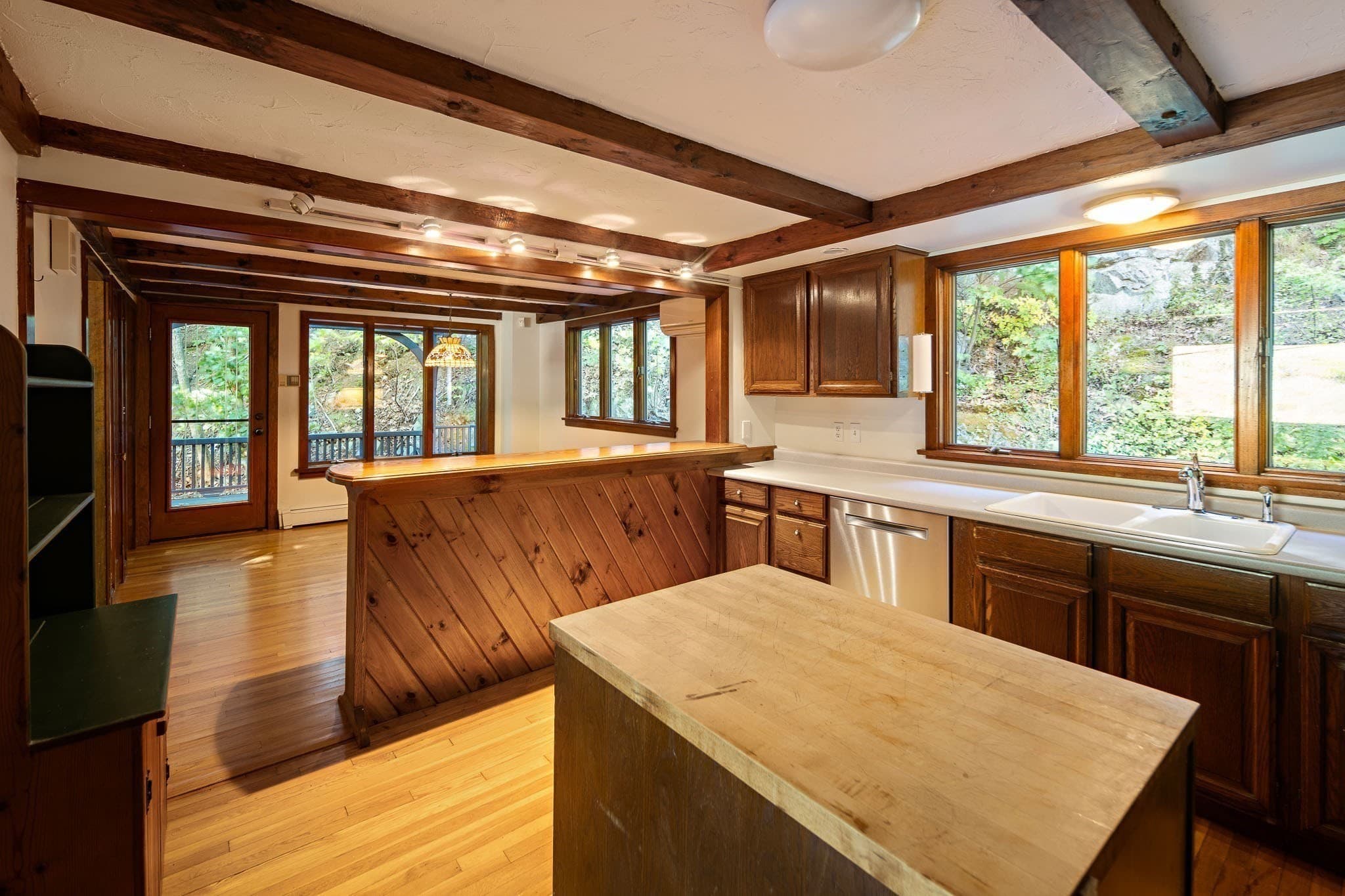 Single Family Residence at 482 Main St, Saugus MA 01906, Saugus, photo 13 of 42