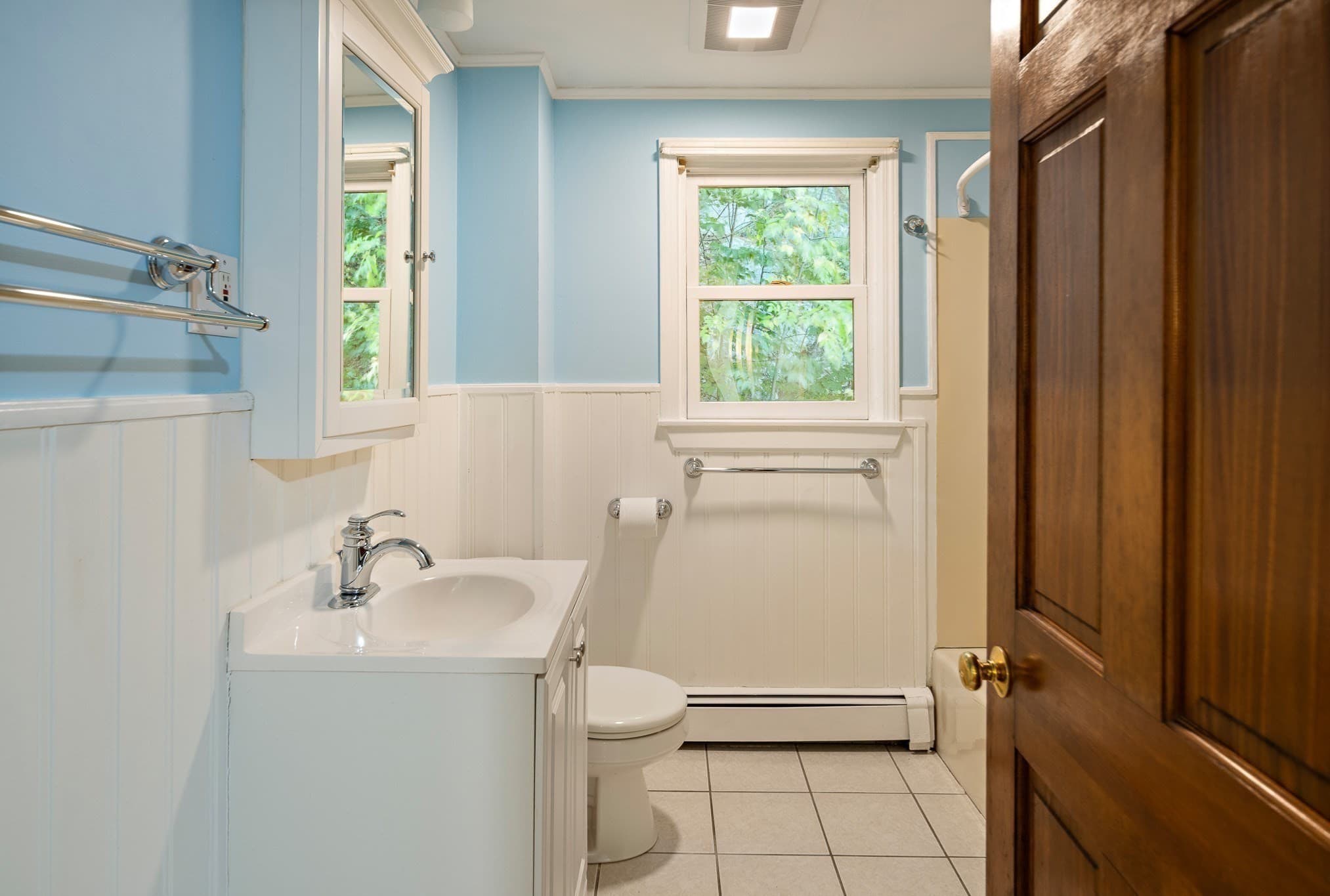 Single Family Residence at 482 Main St, Saugus MA 01906, Saugus, photo 24 of 42