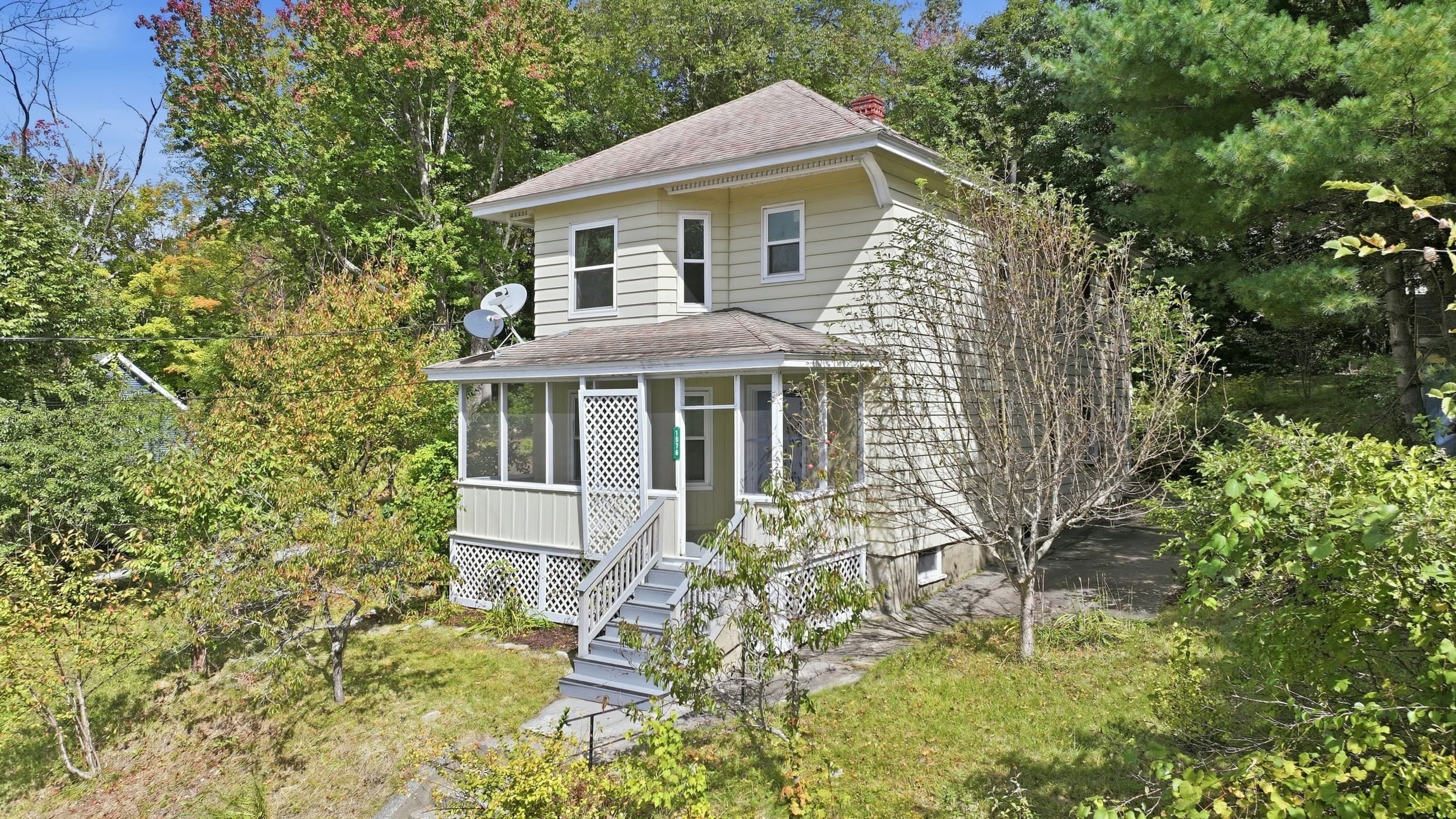 2 Family - 2 Units Up/Down at 1576 Main St, Holden MA 01522, Holden, photo 2 of 33