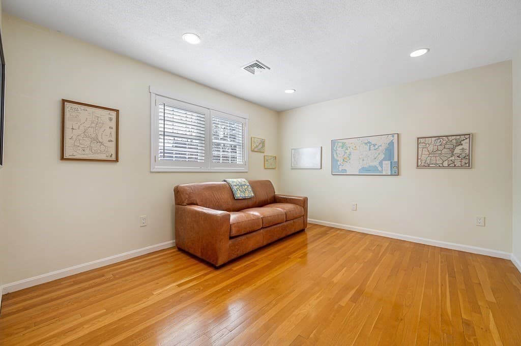 Condominium at 39 Waterford Drive # 39, Worcester MA 01602, Worcester, photo 27 of 34