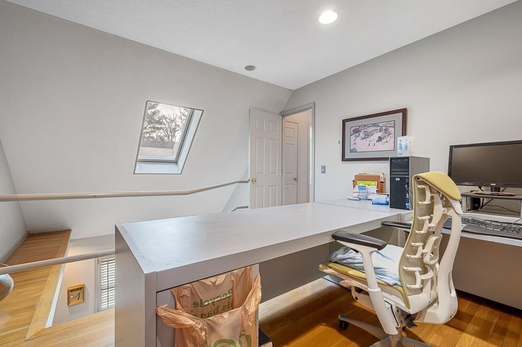 Condominium at 39 Waterford Drive # 39, Worcester MA 01602, Worcester, photo 17 of 34