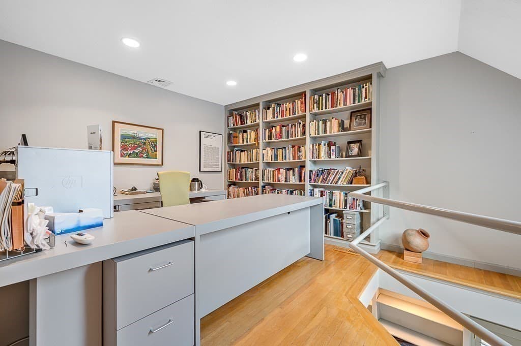 Condominium at 39 Waterford Drive # 39, Worcester MA 01602, Worcester, photo 16 of 34