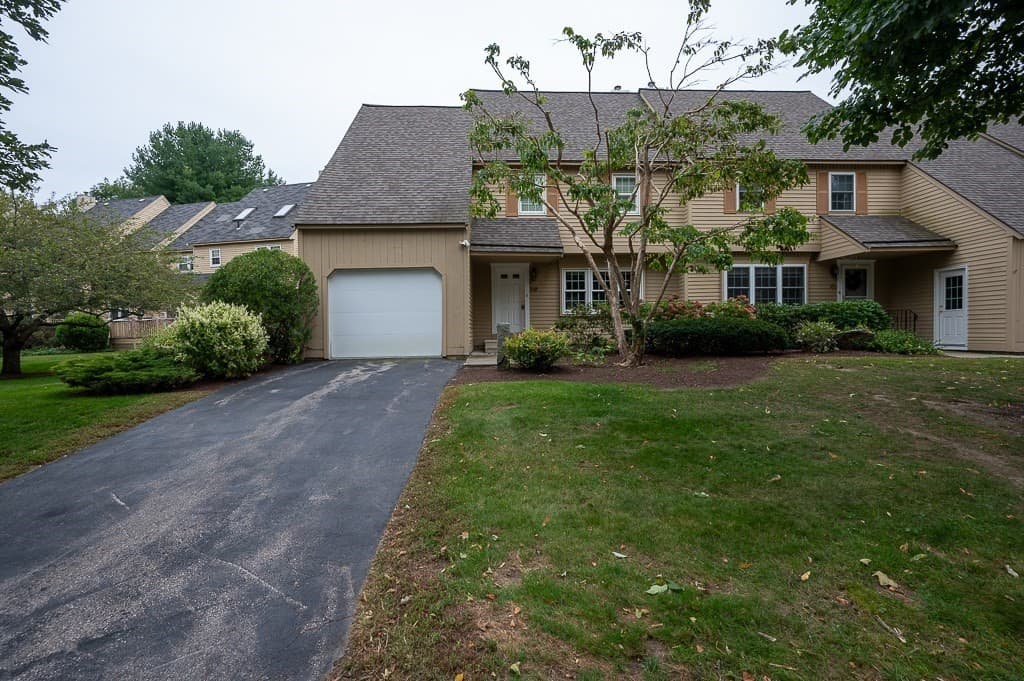 Condominium at 39 Waterford Drive # 39, Worcester MA 01602, Worcester, photo 32 of 34