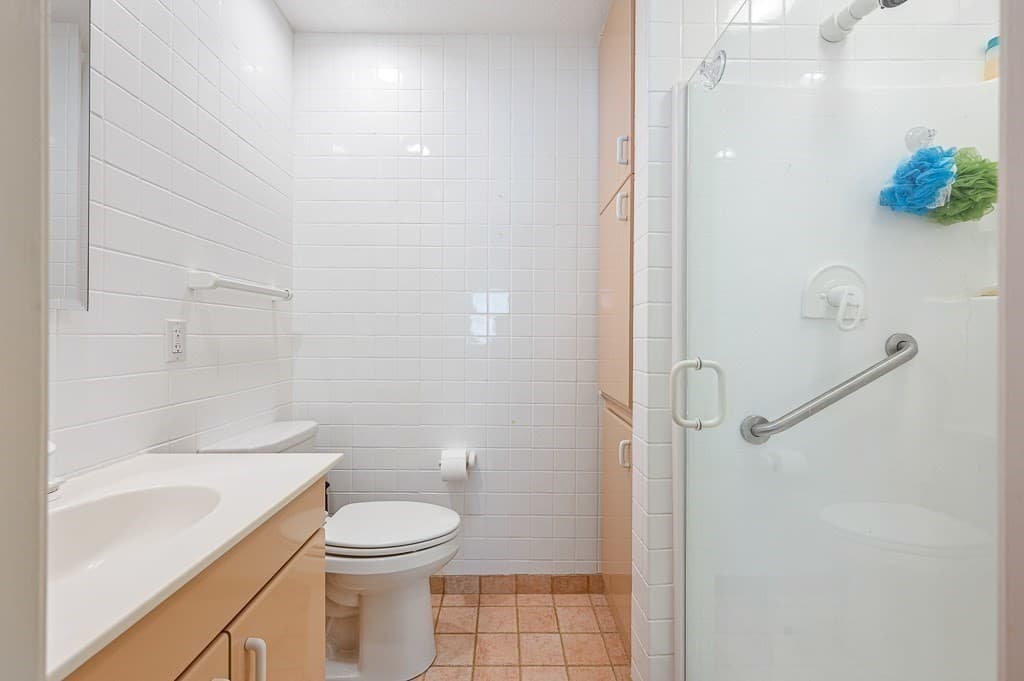 Condominium at 39 Waterford Drive # 39, Worcester MA 01602, Worcester, photo 30 of 34