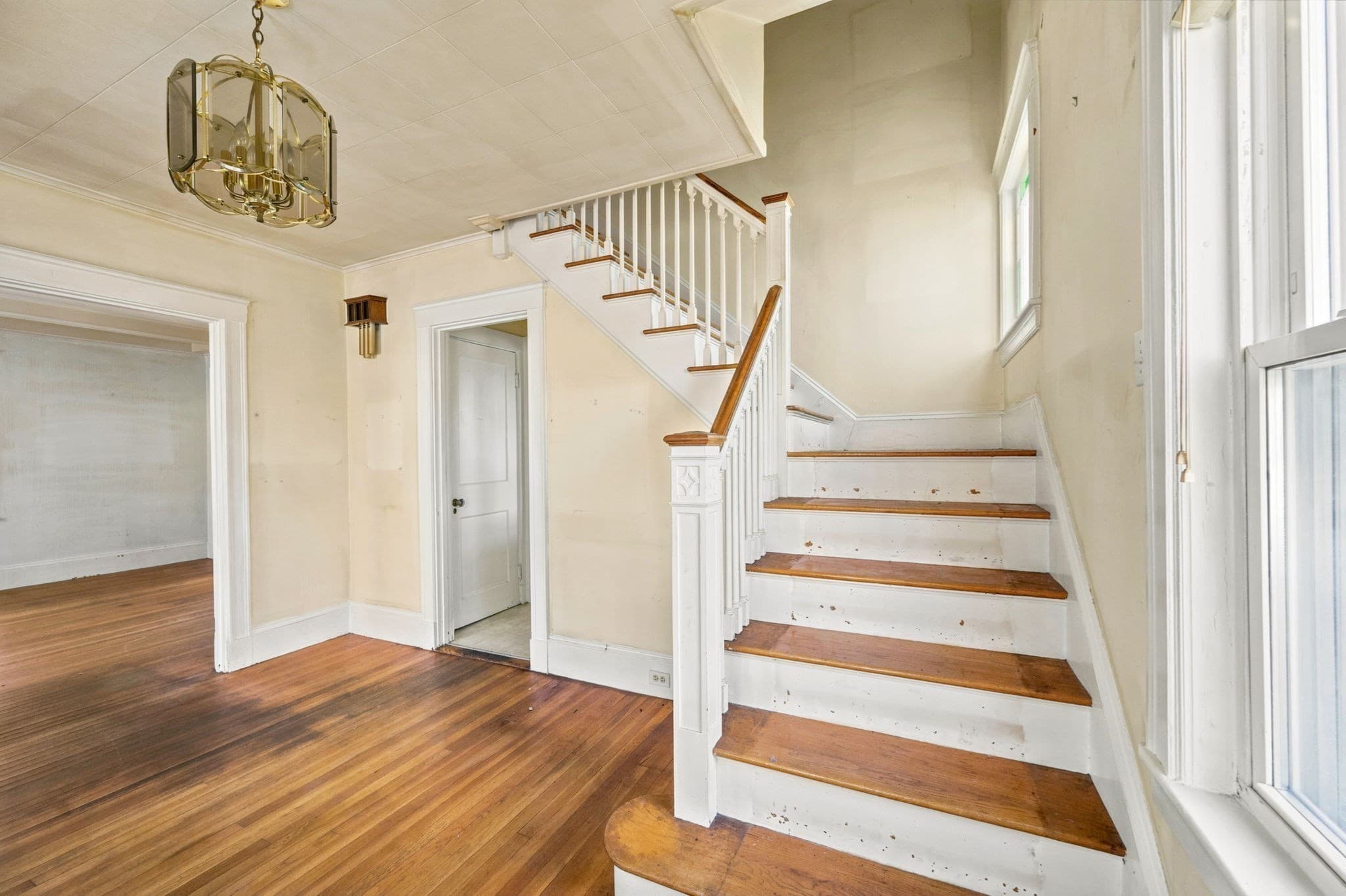 Single Family Residence at 28 Roosevelt Ave, Hull MA 02045, Hull, photo 6 of 25