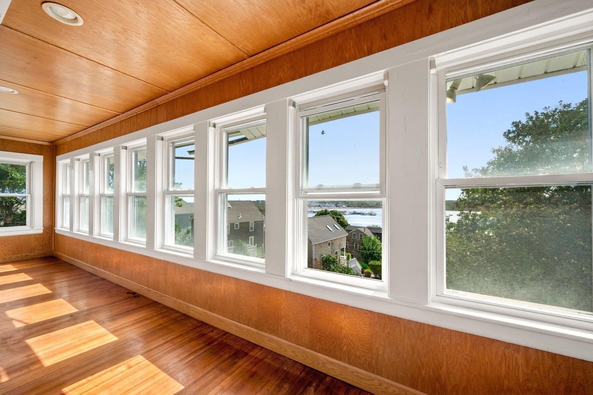 Single Family Residence at 28 Roosevelt Ave, Hull MA 02045, Hull, photo 16 of 25