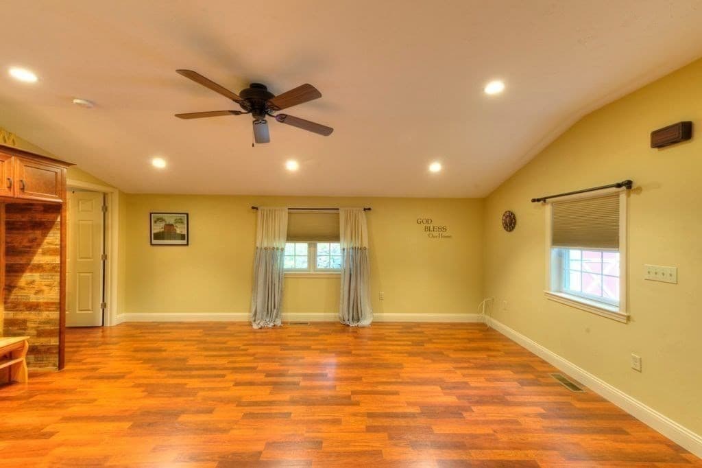 Single Family Residence at 352 Lake Ave., Worcester MA 01604, Worcester, photo 23 of 34