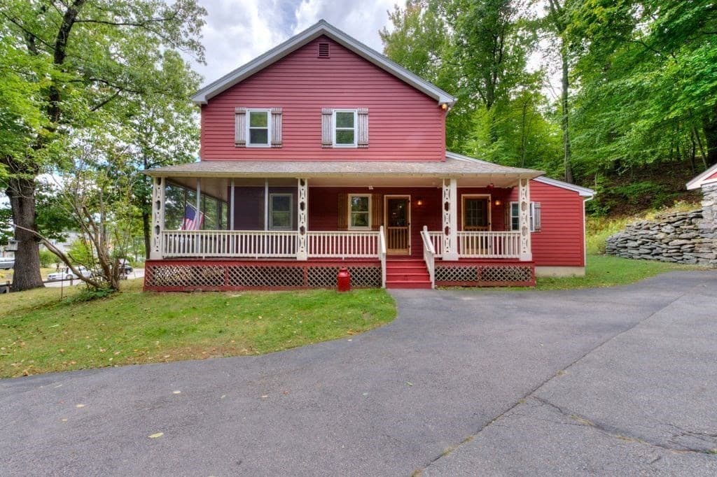 Single Family Residence at 352 Lake Ave., Worcester MA 01604, Worcester, photo 2 of 34