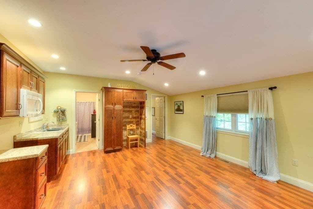 Single Family Residence at 352 Lake Ave., Worcester MA 01604, Worcester, photo 22 of 34