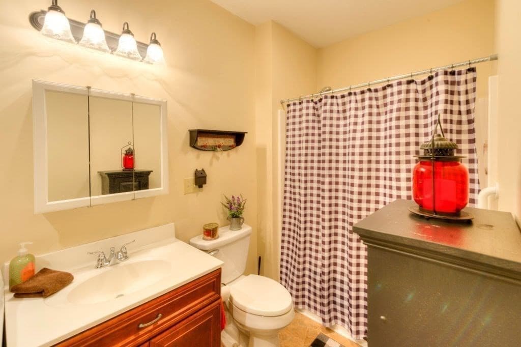 Single Family Residence at 352 Lake Ave., Worcester MA 01604, Worcester, photo 28 of 34