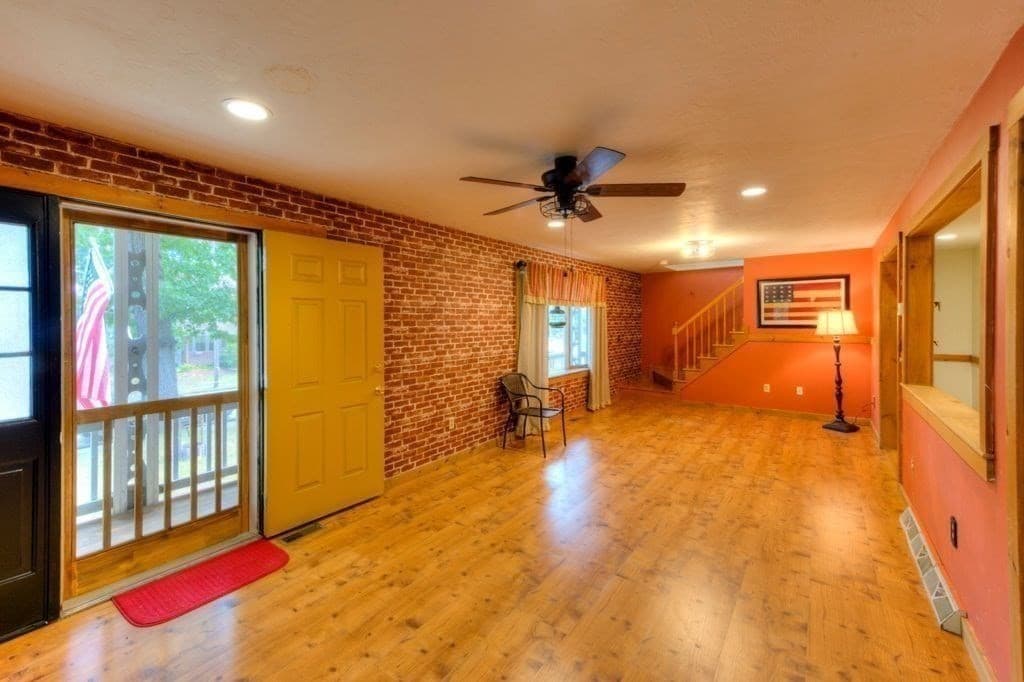 Single Family Residence at 352 Lake Ave., Worcester MA 01604, Worcester, photo 9 of 34