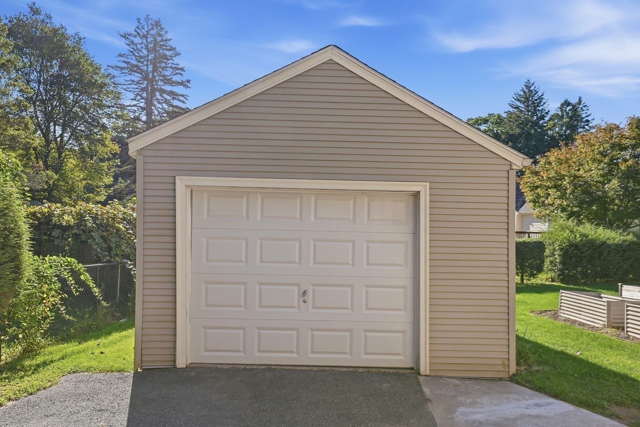 Single Family Residence at 25 Dearborn Street, East Longmeadow MA 01028, East Longmeadow, photo 33 of 35