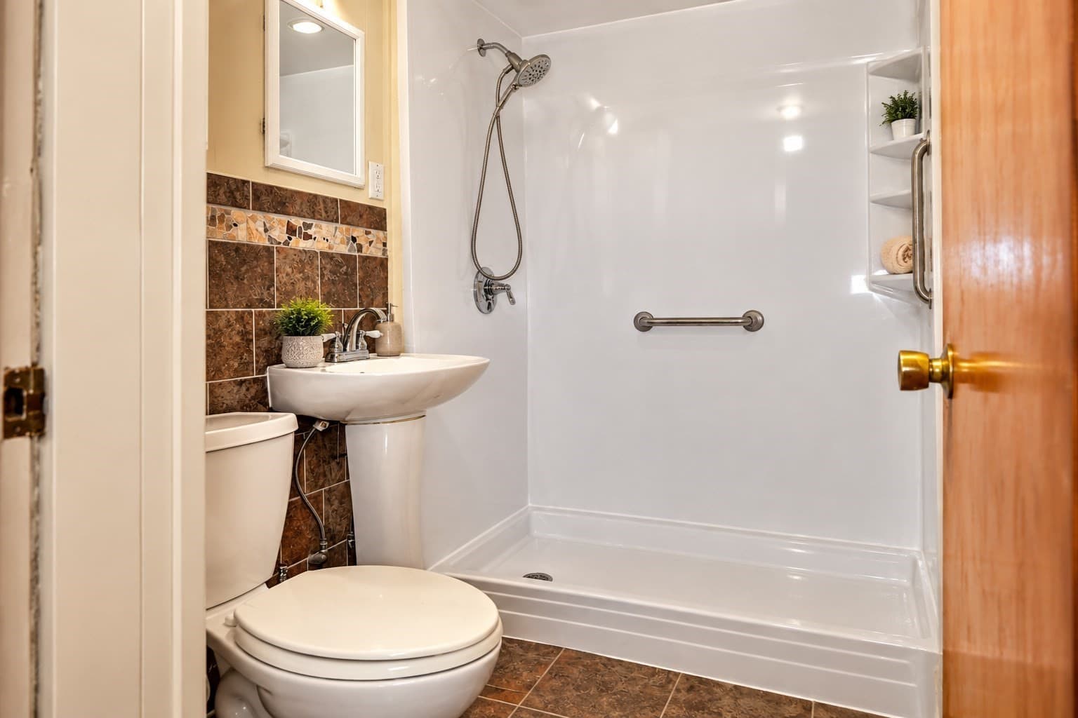 Single Family Residence at 43 Mckinley St., Revere MA 02151, Revere, photo 14 of 19
