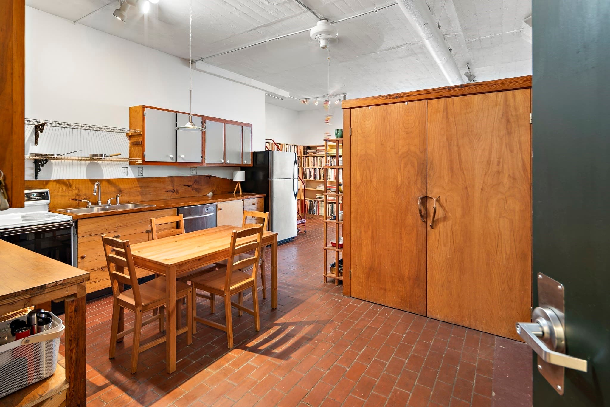 Condominium at 1 Fitchburg St # C416, Somerville MA 02143, Somerville, photo 4 of 19