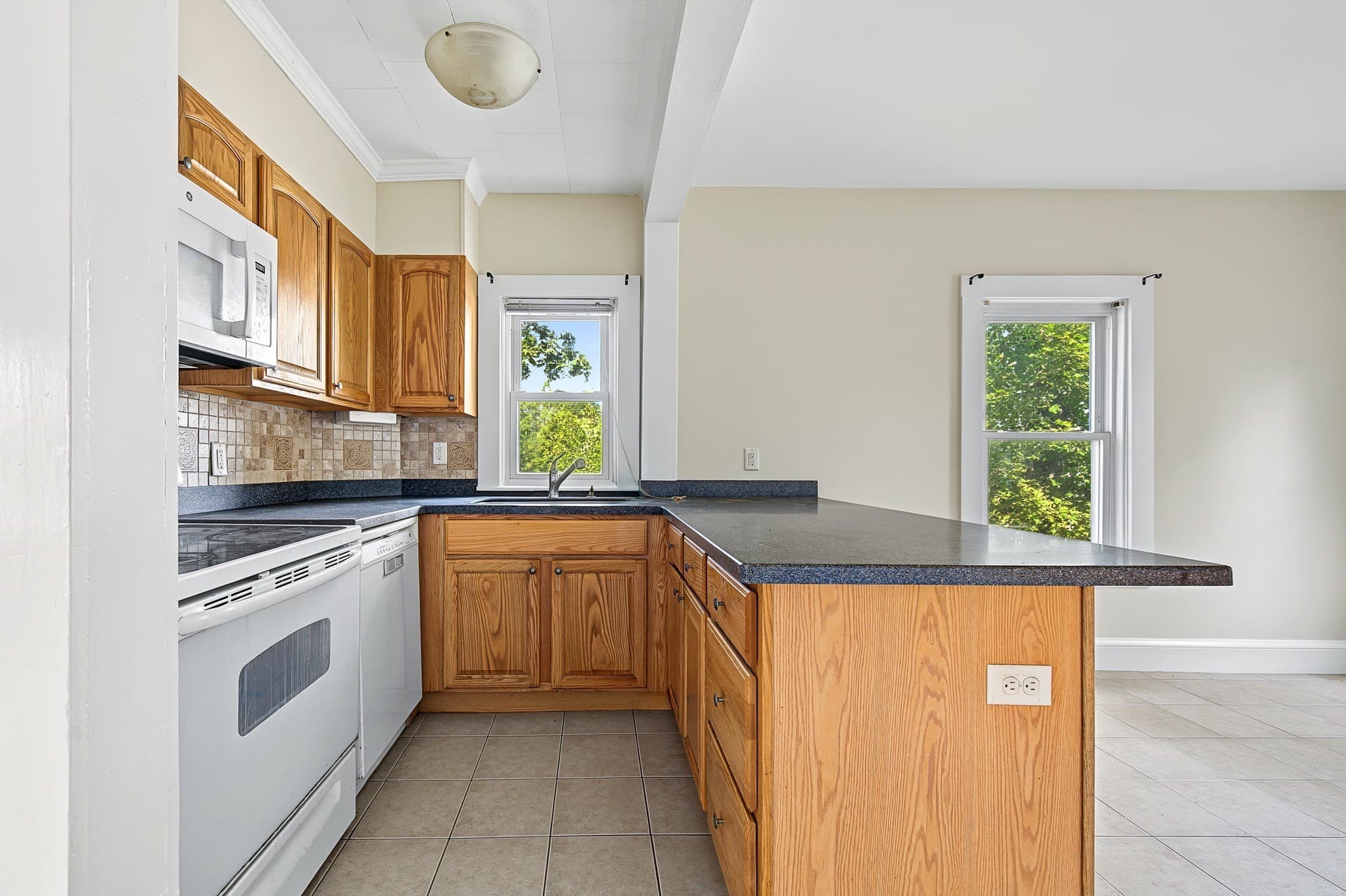 2 Family - 2 Units Up/Down at 22 Goodwin St, Bridgewater MA 02324, Bridgewater, photo 5 of 39