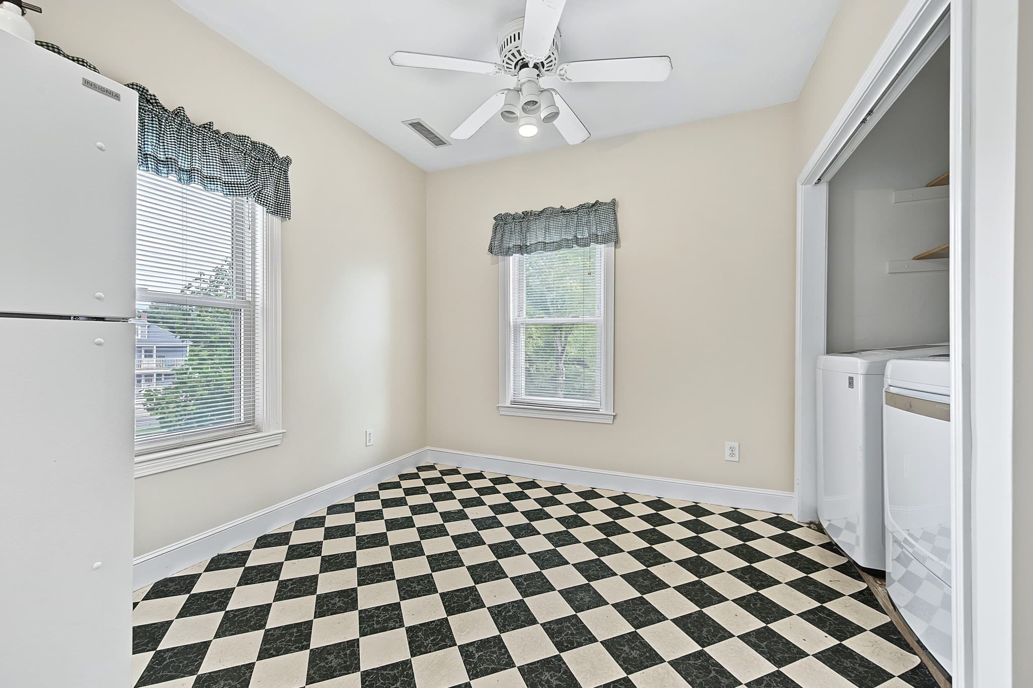 2 Family - 2 Units Up/Down at 22 Goodwin St, Bridgewater MA 02324, Bridgewater, photo 20 of 39