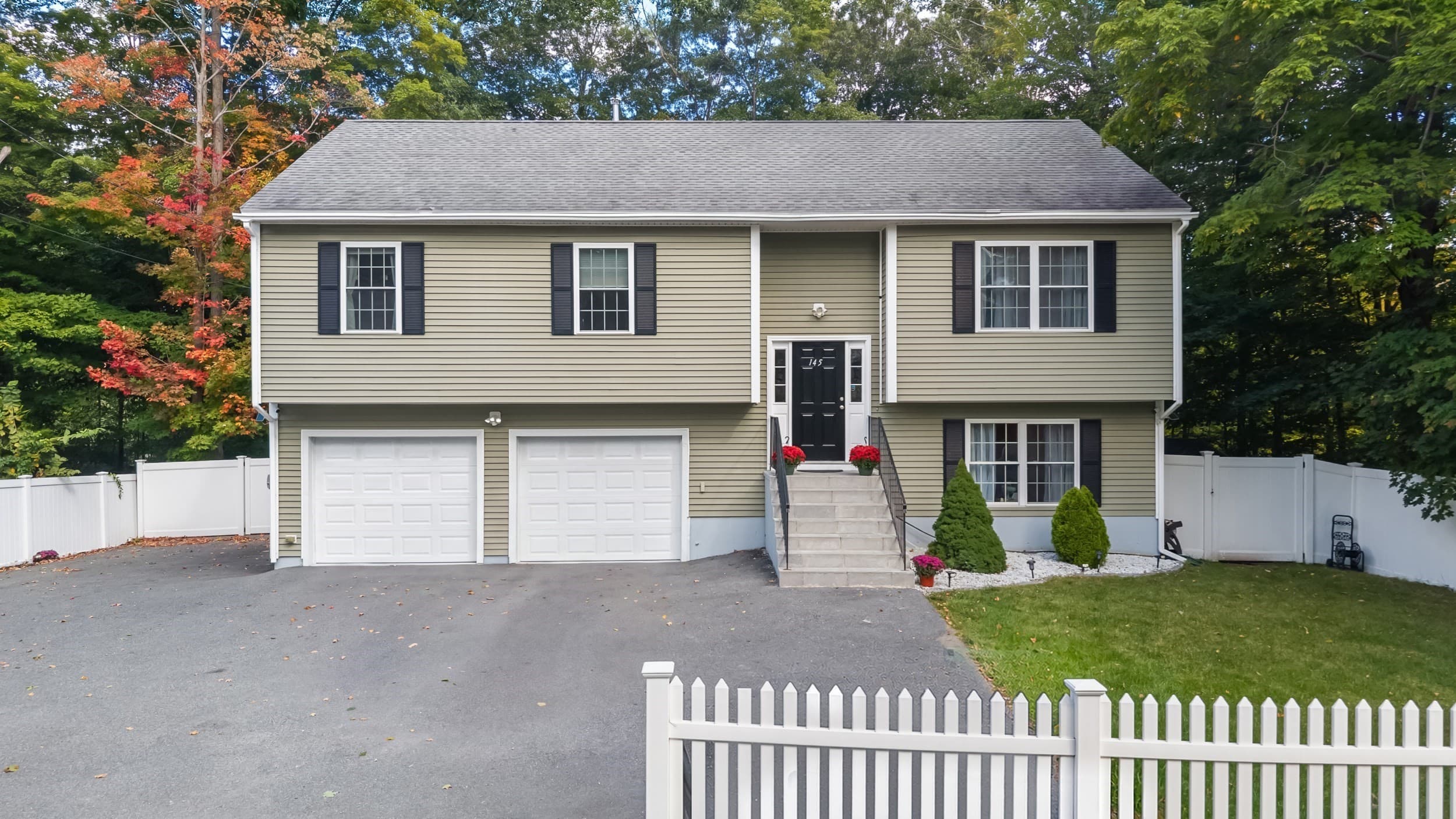 Single Family Residence at 145 Worcester St, West Boylston MA 01583, West Boylston, photo 4 of 42
