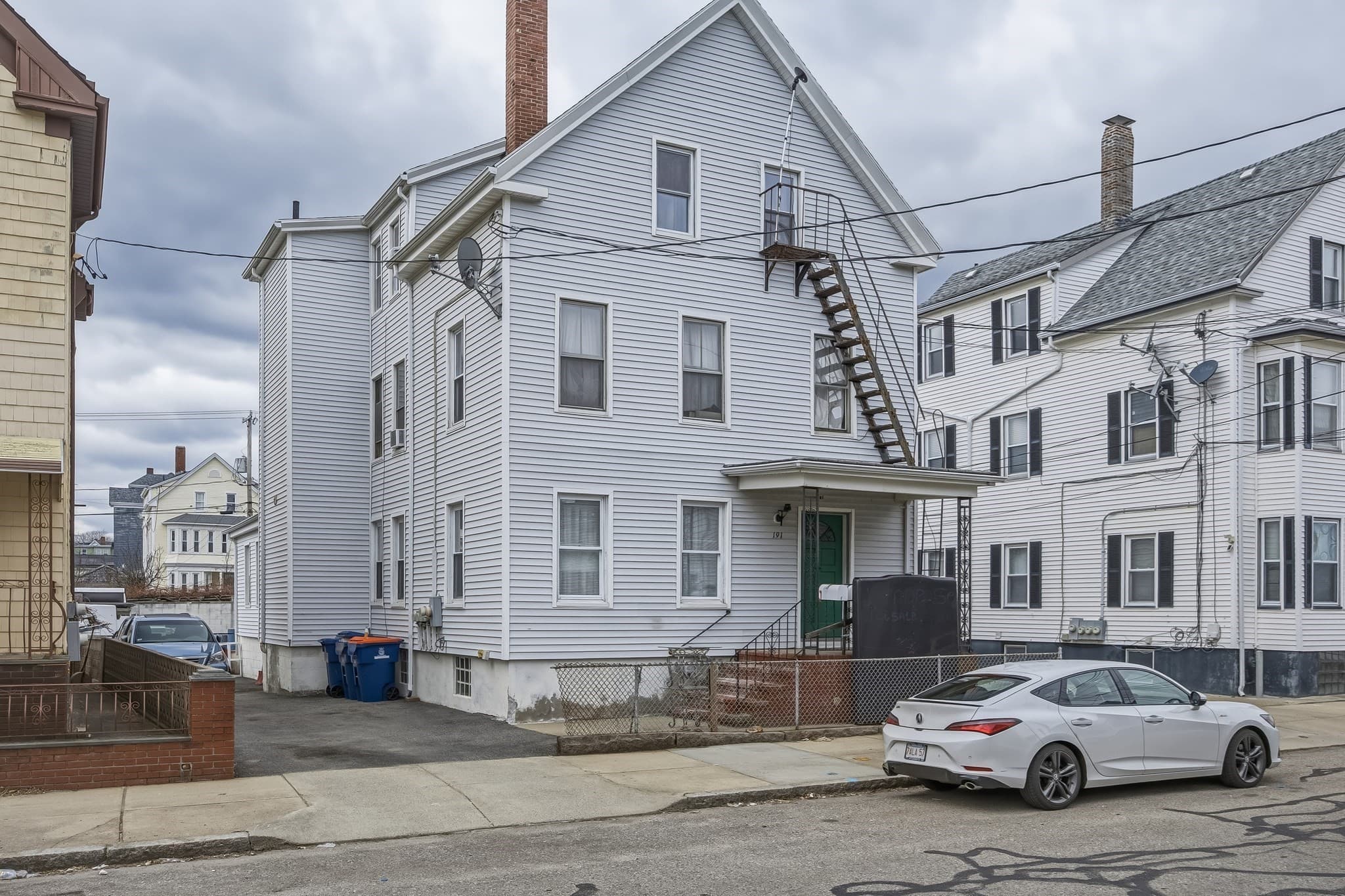4 Family at 191 Bonney St, New Bedford MA 02740, New Bedford, photo 2 of 21