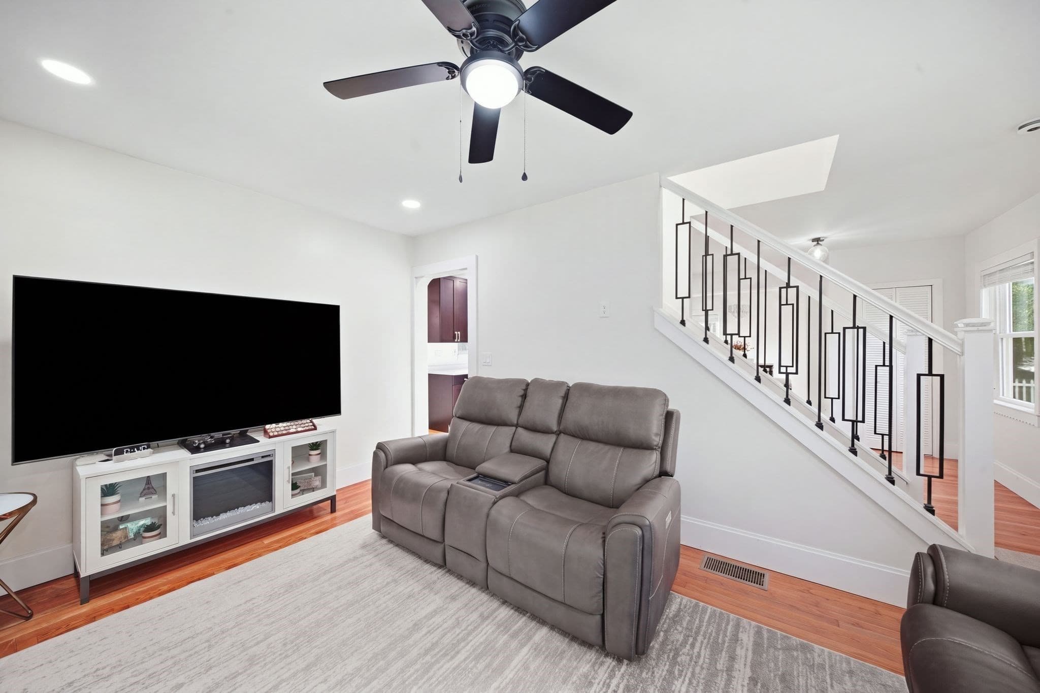 Single Family Residence at 856 Newport Ave, Attleboro MA 02703, Attleboro, photo 14 of 35
