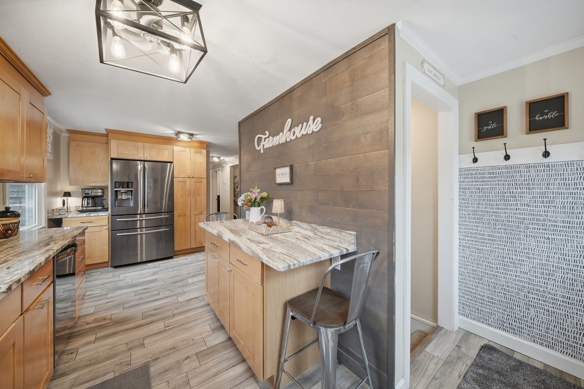 Single Family Residence at 876 Chandler St, Tewksbury MA 01876, Tewksbury, photo 17 of 41
