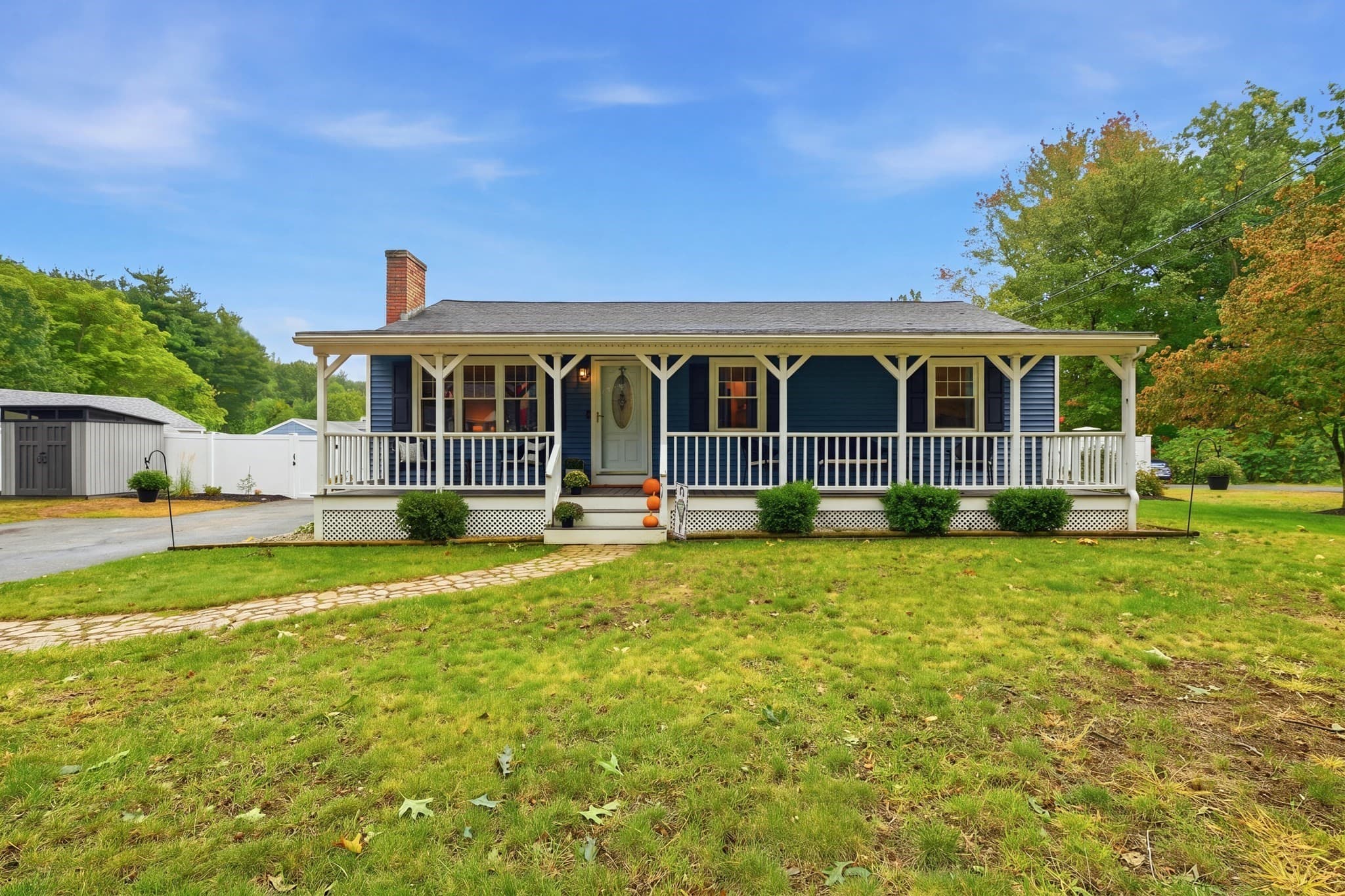 876 Chandler St, Tewksbury MA 01876