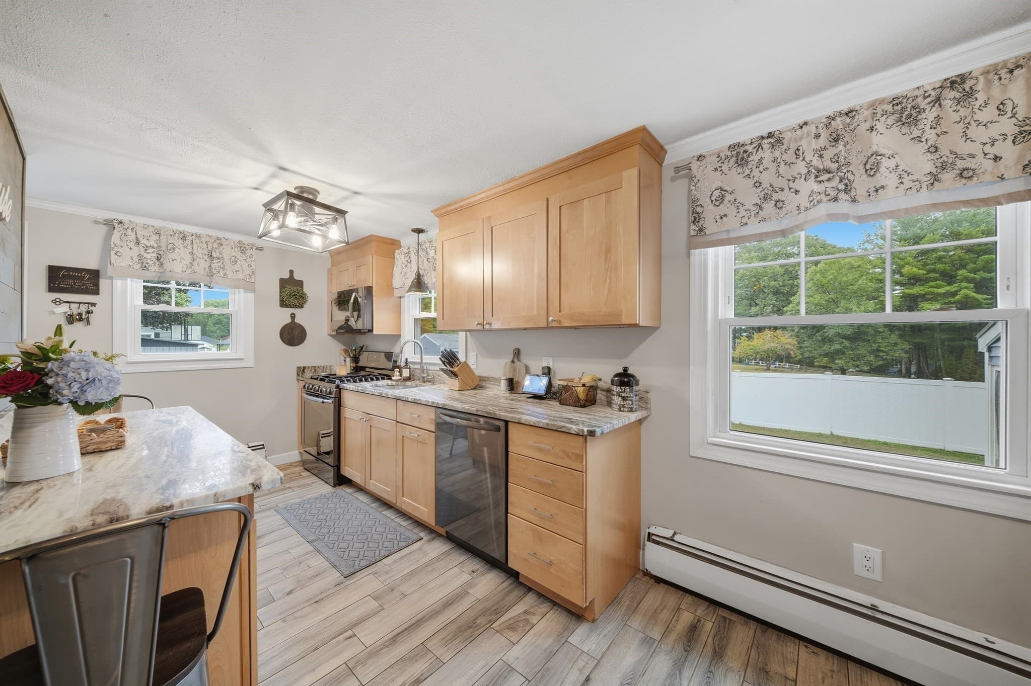 Single Family Residence at 876 Chandler St, Tewksbury MA 01876, Tewksbury, photo 15 of 41